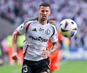 Legia dobiła Caernarfon w ostatniej minucie! Pogrom przy pustym stadionie w Warszawie. Zapis relacji na żywo