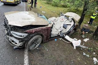 Seniorka rozbiła samochód wart ponad milion złotych