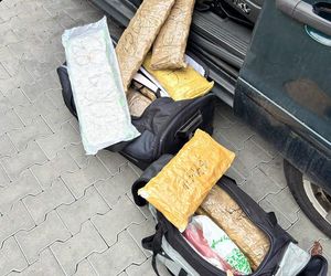 Duża akcja pod Warszawą. Białorusin wpadł z furą narkotyków i kradzionym Mercedesem!