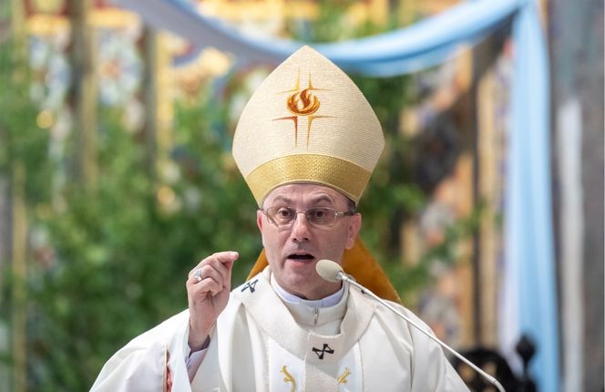 Prymas Polski Wojciech Polak: Ksiądz nie ma prawa wyciągać ludzi z domów