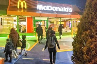 McDonalds w Nowy Rok 1 stycznia 2024. Czy jest otwarty? Od której do której godziny?