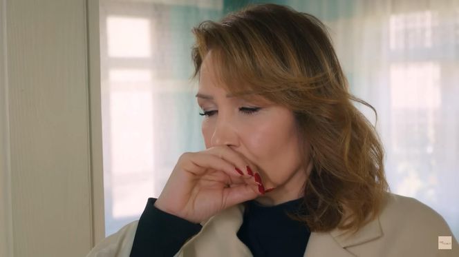 Feraye wejdzie do pokoju i zobaczy scenę, która ją zszokuje