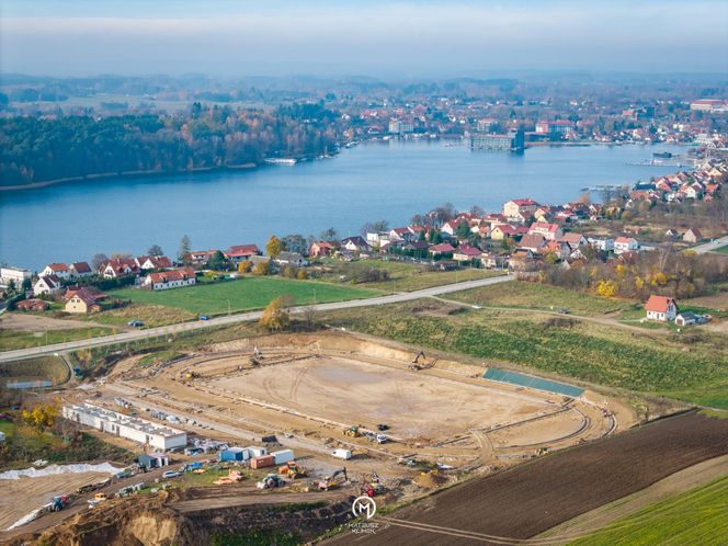 Na Mazurach powstaje ogromny kompleks sportowo-rekreacyjny. Inwestycja nabiera kształtów
