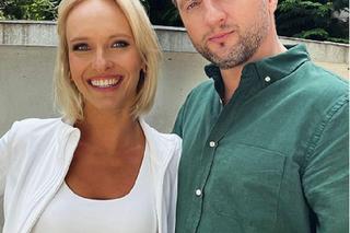 M jak miłość nowy sezon. Dorota Kawecka (Iwona Rejzner), Bartek (Arkadiusz Smoleński) na planie