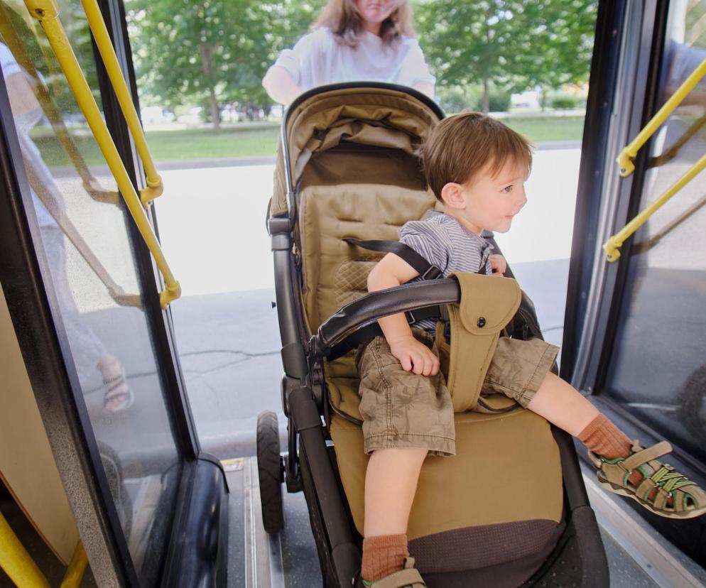 Wrocław: kierowca wyprosił matkę z dwójką dzieci z autobusu. Powód zaskakuje 