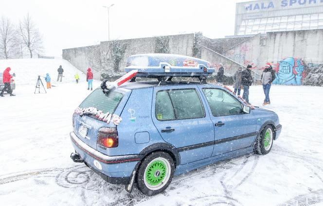 Parada Świątecznych Samochodów w Tychach