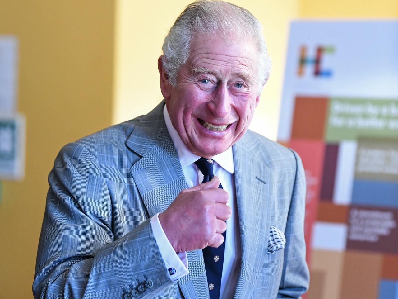 To książę Karol zapytał o kolor skóry Archiego? Pałac Buckingham komentuje!