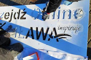 Przy przejściach dla pieszych w Iławie pojawiają się napisy. Akcja Przejdź Offline!