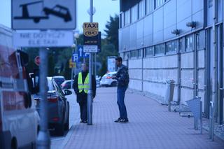 Reprezentanci Polski na zakupach w centrum handlowym w Warszawie
