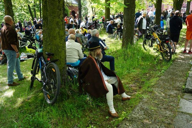 Pielgrzymka mężczyzn do Piekar Śląskich 2025. Tysiące wiernych na Kalwaryjskim Wzgórzu