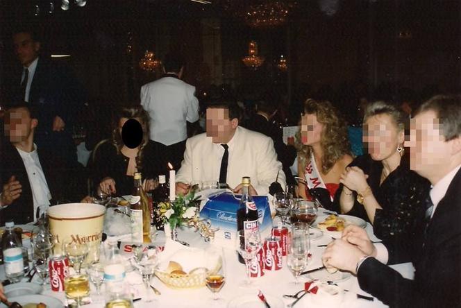 Masa PUBLIKUJE nieznane zdjęcia! W tle alkohol i tajemnicze kobiety