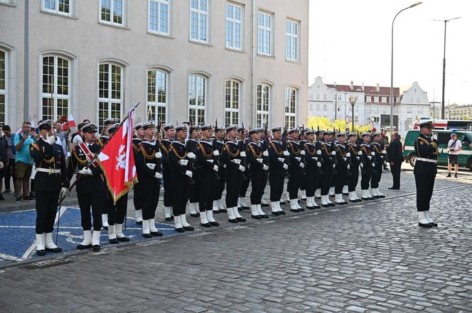 Godzina "W" w Gdańsku. Mieszkańcy upamiętnili pamięć o Powstańcach