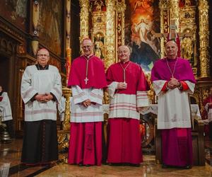 Kanoniczne objęcie diecezji sosnowieckiej przez bp. Artura Ważnego. Dał się poznać jako odważny