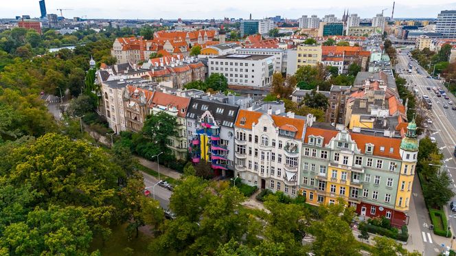 Wrocław. Budynek przy Wybrzeżu Wyspiańskiego 36