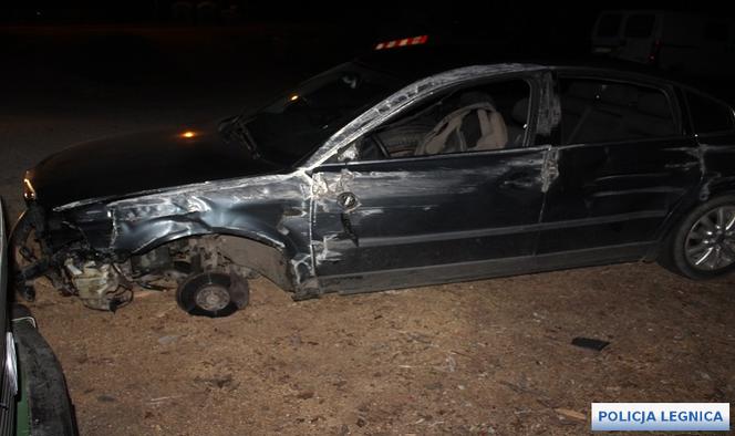 Kłótnia kierowców zakończyła się szaleńczym pościgiem i trzema rozbitymi autami