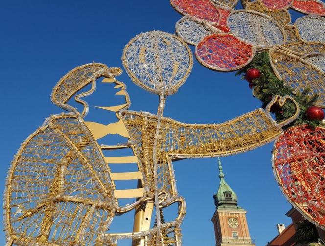 Świąteczna iluminacja w Warszawie już odpalona! Zobacz jak wyglądają ozdoby