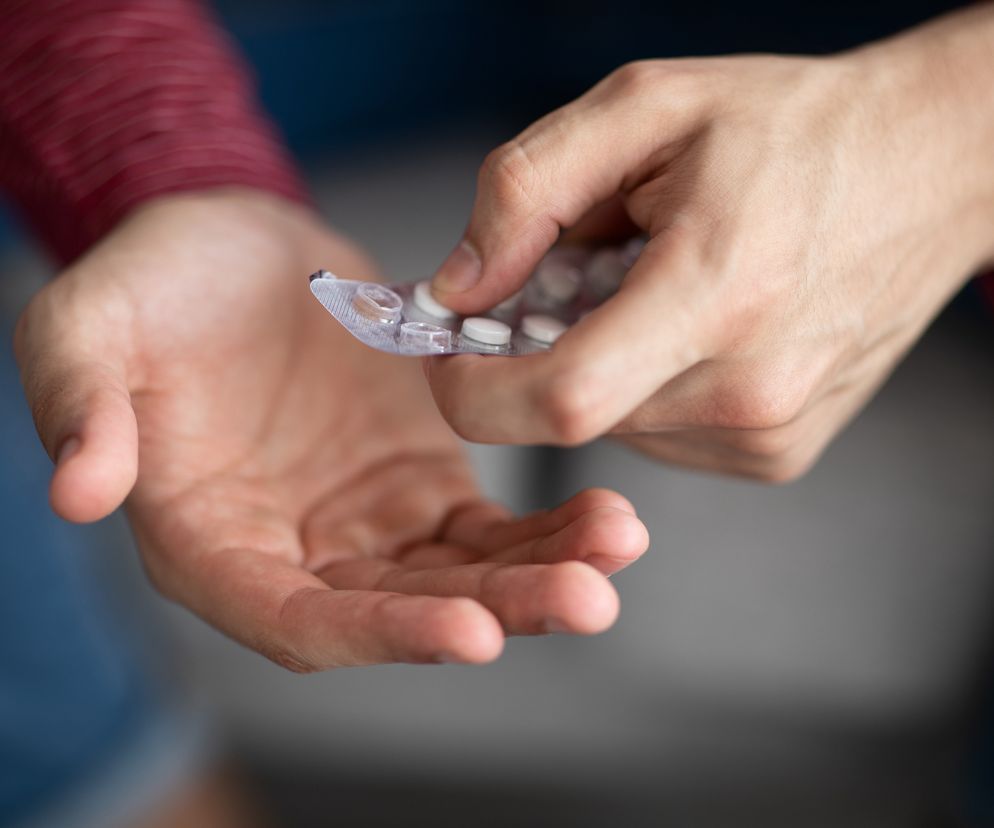 Przyjmowanie antybiotyków na własną rękę może wnieść więcej szkody niż pożytku.