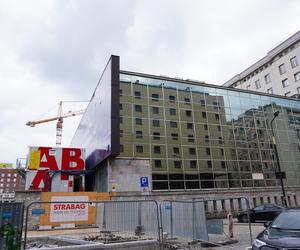 Trwa modernizacja budynku NBP na placu Powstańców Warszawy