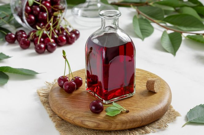 Syrop z wiśni na odporność i przeziębienie – prosty przepis na domową miksturę