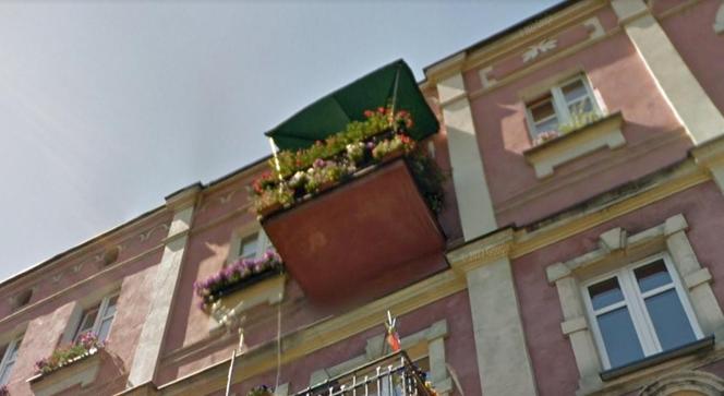 Widziałam jak sąsiedzi runęli z balkonem