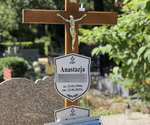 Tak wygląda grób Anastazji na Osobowicach. 27-latka została zamordowana w Grecji