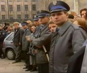 Michael Jackson zmarł 16 lat temu. Gdy odwiedził Polskę, wszyscy wstrzymali oddech. Te zdjęcia zachwycają