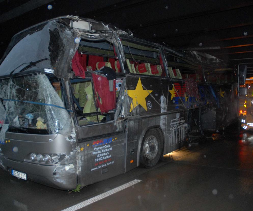 Wypadek autokaru na autostradzie pod Berlinem