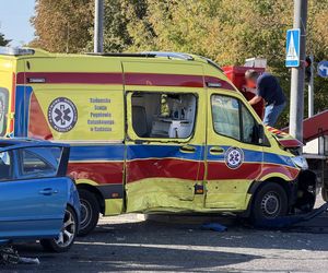 Radom. Wypadek karetki