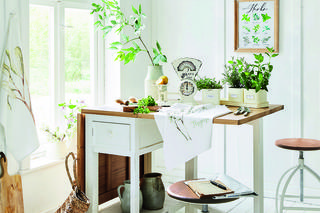 Białe meble kuchnne