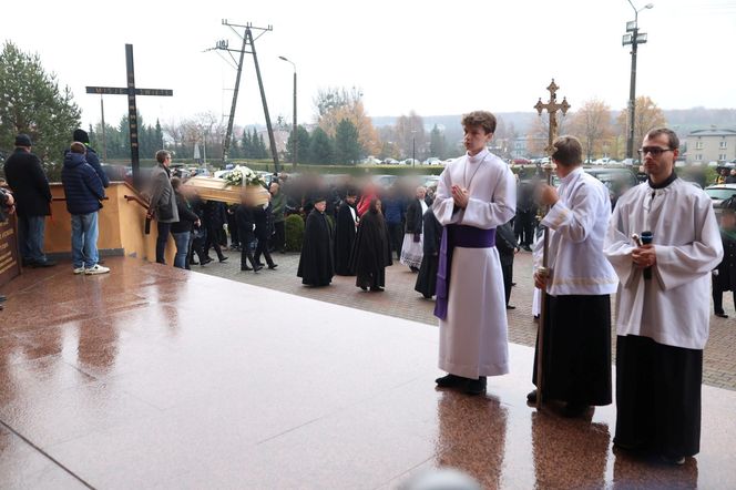 Pogrzeb Jana Furtoka w Katowicach. Tłumy kibiców i działaczy żegna legendę GKS Katowice