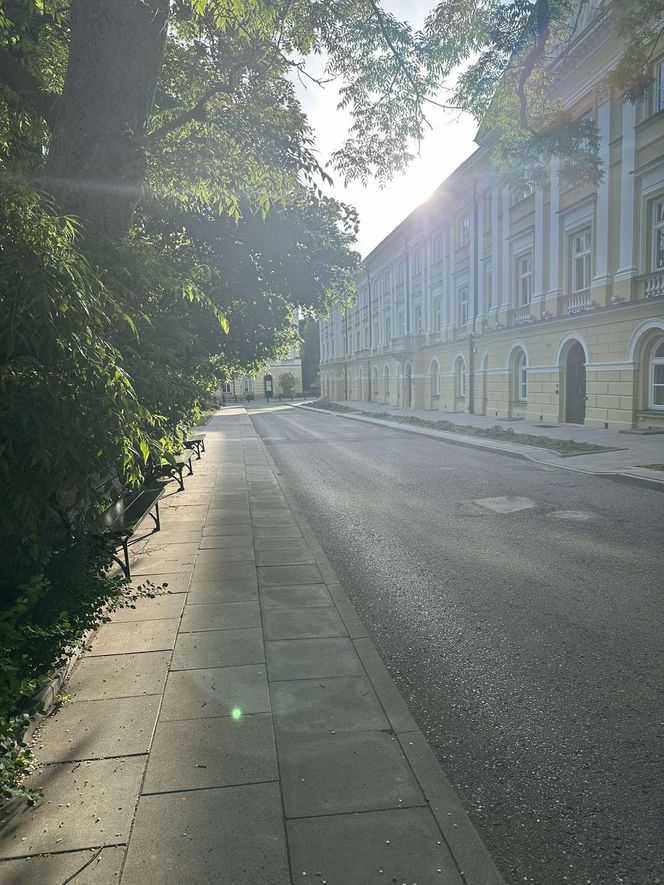  Tak wygląda kampus Uniwersytetu Warszawskiego dzień po ataku