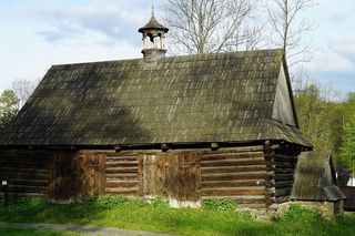 Ta małopolska wieś zachwyca pięknymi zabytkami. Kiedyś należała do zakonu