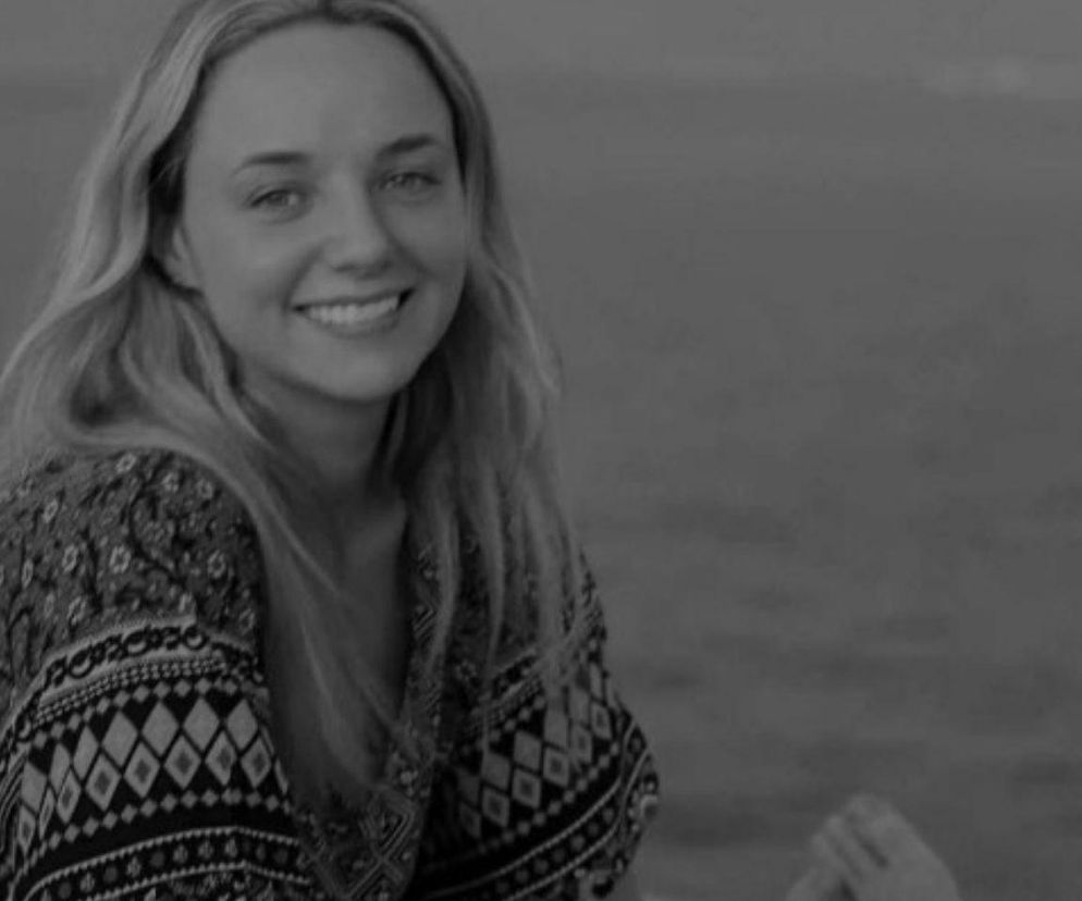 Sławna influencerka nie przeżyła porodu domowego. Zapłakany mąż został sam z synem