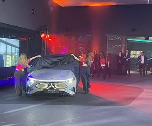 Przyszłość motoryzacji w zasięgu ręki – najnowocześniejszy salon Duda-Cars pod Lesznem już otwarty!