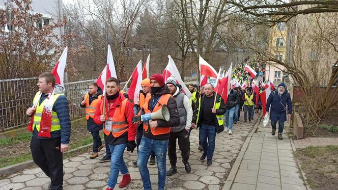 Protest rolników w woj. lubelskim. Rolnicy już czekają w Lublinie. Mamy zdjęcia!