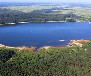 Jezioro Chańcza w Świętokrzyskiem zaprasza w czasie wakacjiw