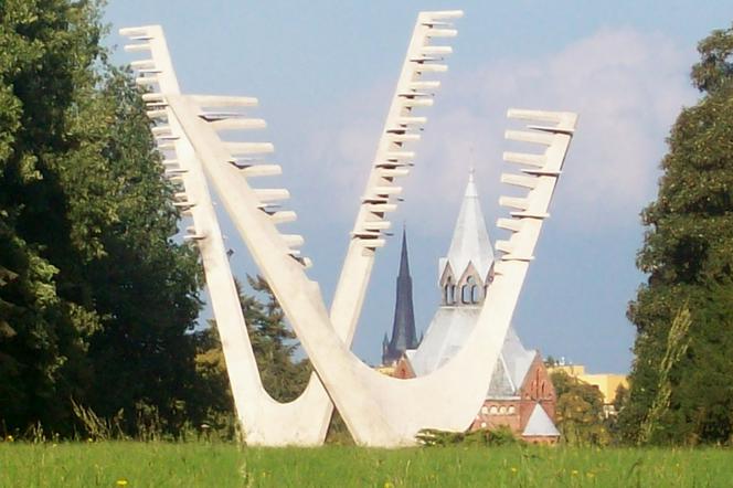 Pomnik Braterstwa Broni na Cmentarzu Centralnym