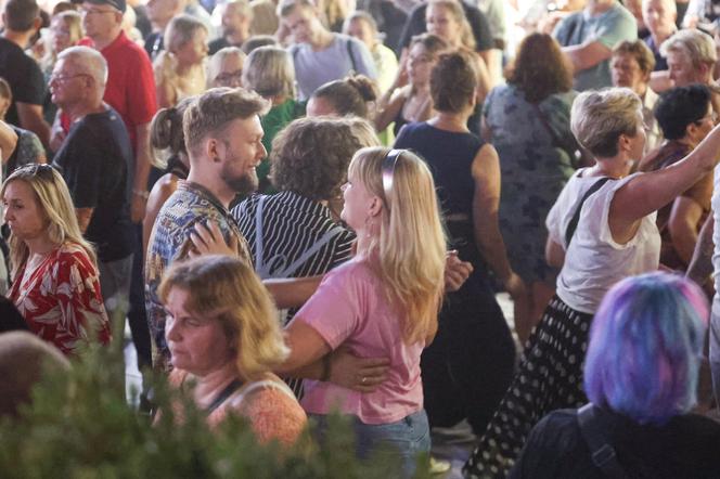 Ostatnia potańcówka w Katowicach na Rynku na zakończenie wakacji