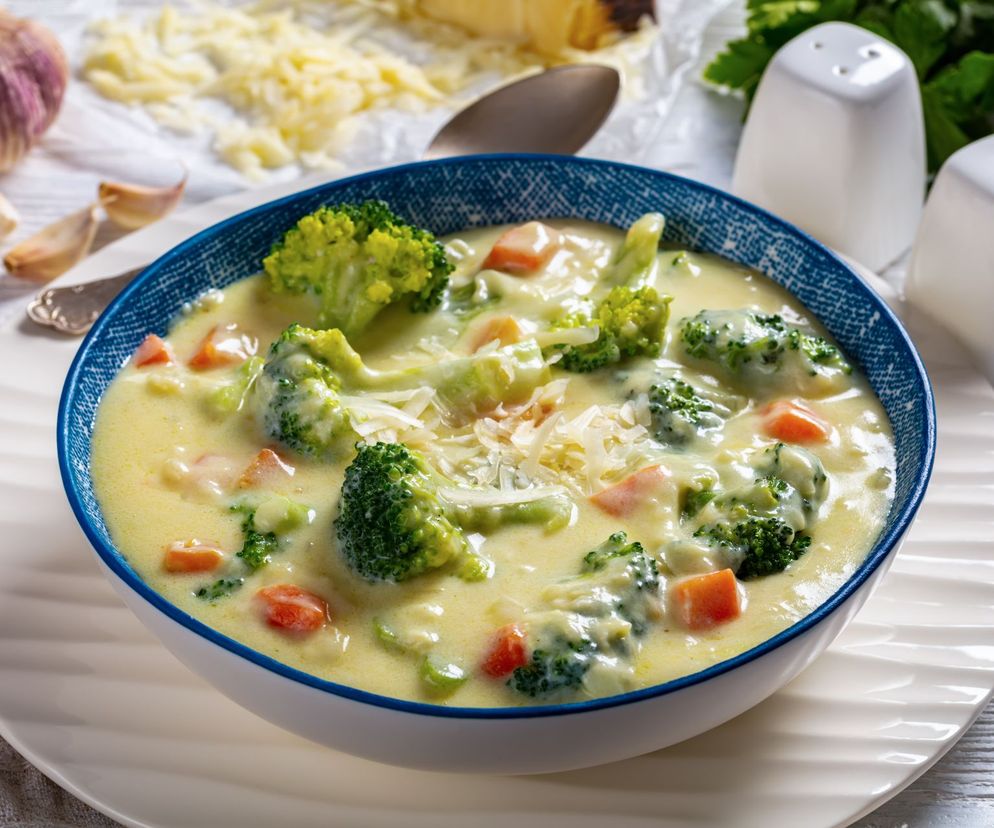 zupa brokułowa z ziemniakami i marchewką