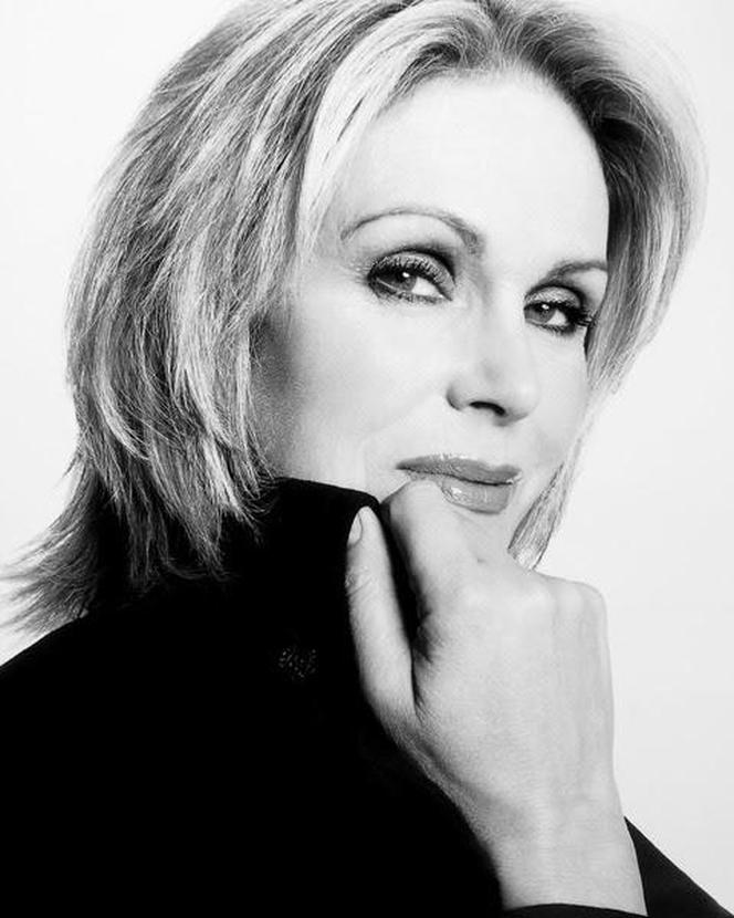 Joanna Lumley 