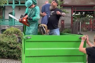 Gang z ZOO Wrocław podbija sieć! Takiego ostrzeżenia jeszcze nie widziałeś