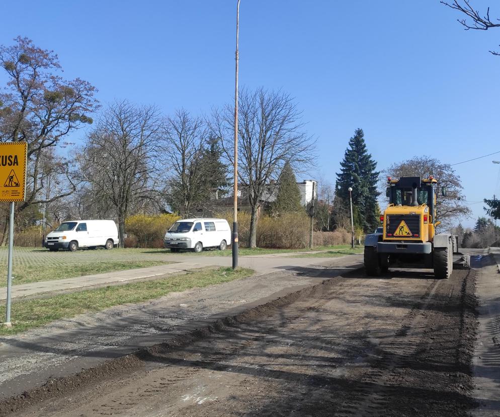 Drogowcy mają wiele pracy po zimie. Sprawdź, na których osiedlach się pojawią