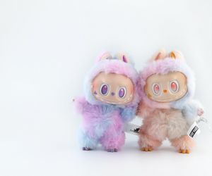 Wielki powrót kultowej pluszowej zabawki Monchhichi. Wyprze Labubu? 