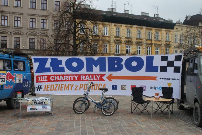 WOŚP 2023 w Krakowie: zlot samochodów Złombol na Rynku Podgórskim