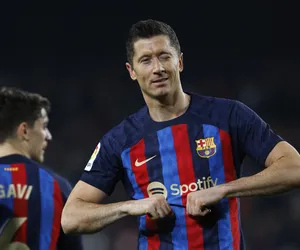 Elche - Barcelona RELACJA NA ŻYWO: Lewandowski i Fati z golami! Barcelona ogrywa ostatnią drużynę w tabeli Elche - Barcelona WYNIK na żywo, składy