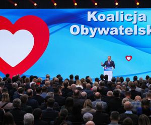 Tusk ogłosił:  Dzisiaj się jednoczymy, bo rozumiemy, że to co nas łączy
