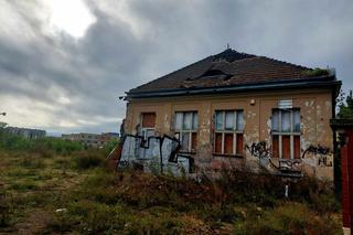 Deweloper po pożarze dawnego dworca w Bydgoszczy: czekamy na możliwość wejścia do budynku 