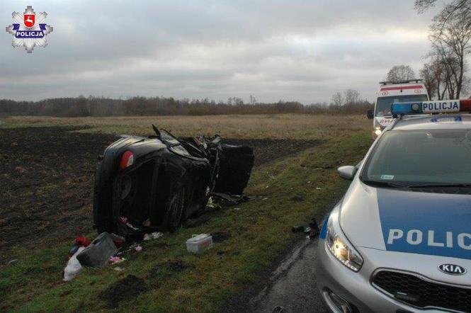 Jaguar wypadł z drogi. Kierowca zginął na miejscu