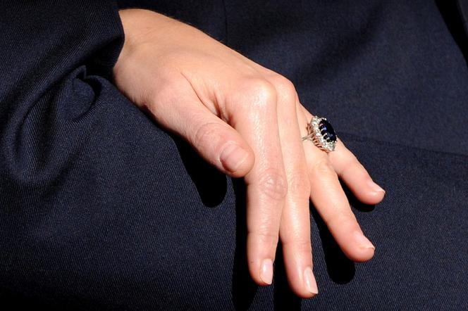 Narzeczona księcia Williama dostała pierścionek zaręczynowy księżnej Diany - ZDJĘCIA 