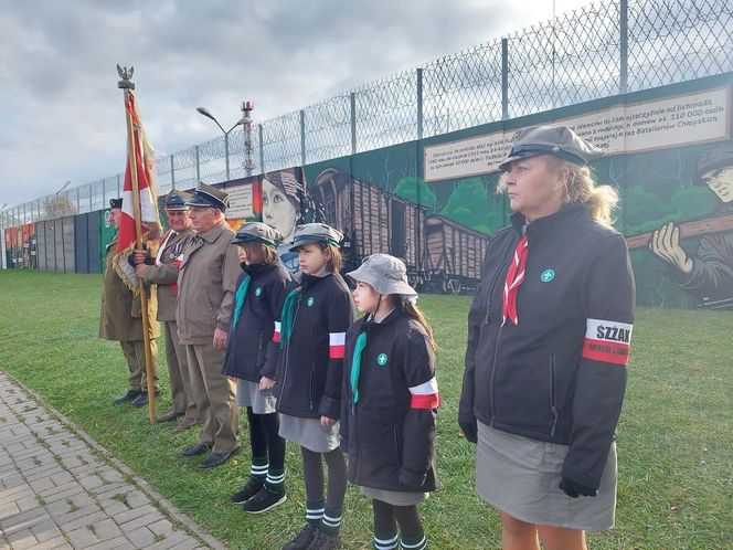 Mural poświęcony Dzieciom Zamojszczyzny i żołnierzom AK i BCh